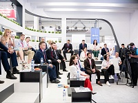 На выставке «Иннопром-2023» на стенде Кубани обсудили вопросы развития промышленной инфраструктуры в регионах